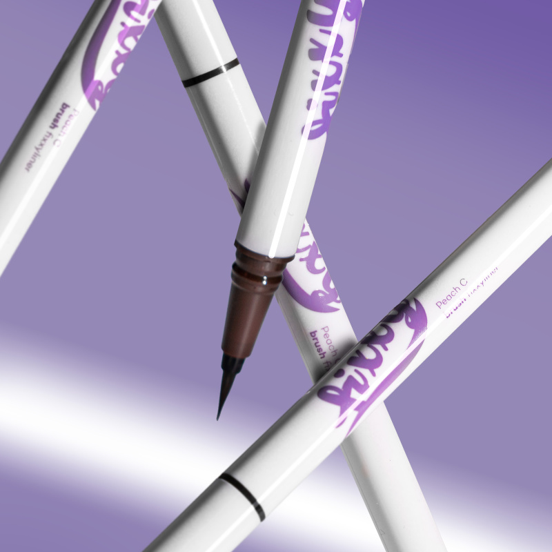 PEACH C Brush Fixxyliner 01 Black Brown Подводка для глаз, чёрно-коричневая